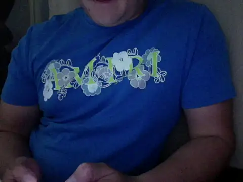 zeusmasterhorny online show from October 3, 2025, 10:40 pm