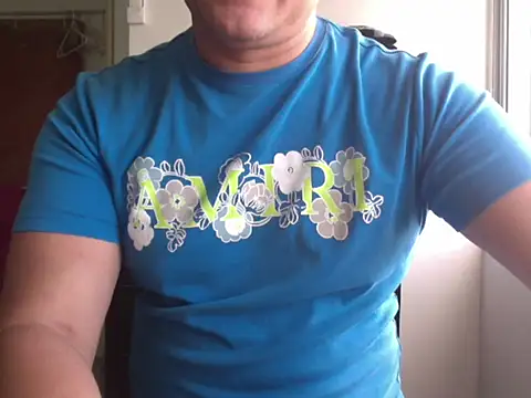 zeusmasterhorny online show from October 8, 2025, 5:32 pm