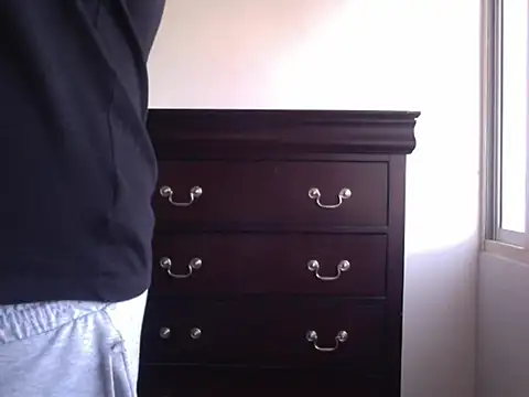 zeusmasterhorny online show from October 28, 2025, 4:53 pm