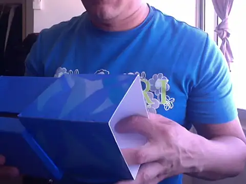 zeusmasterhorny online show from November 6, 2025, 5:03 pm