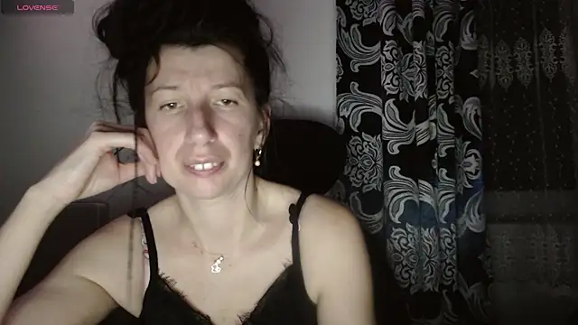 Snapshot of RosieHayes chatting on November 26, 2025, 9:16 pm RosieHayes online show from November 26, 2025, 9:16 pm