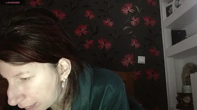 Snapshot of RosieHayes chatting on March 13, 2026, 12:12 pm RosieHayes online show from March 13, 2026, 12:12 pm
