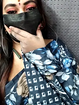 Cutie nila26 online show from October 28, 2025, 5:22 am