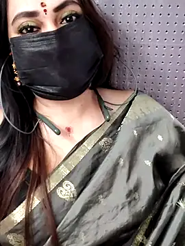 Cutie nila26 online show from November 5, 2025, 5:40 am