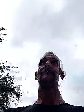 Hungwell1515 online show from October 4, 2025, 5:33 pm