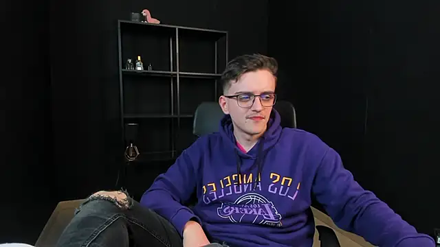 FelixStarkk online show from April 30, 2026, 4:46 pm
