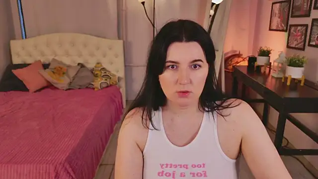 love me  tonight  online show from November 13, 2025, 10:25 am