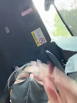 Linh 2004 online show from October 6, 2025, 6:00 am