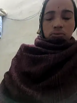 Hot raaani online show from January 5, 2026, 11:08 pm