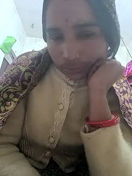 Hot raaani online show from January 11, 2026, 2:55 pm