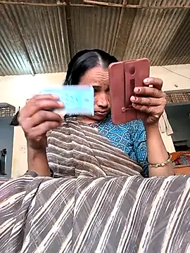 Hot raaani online show from February 20, 2026, 6:59 am