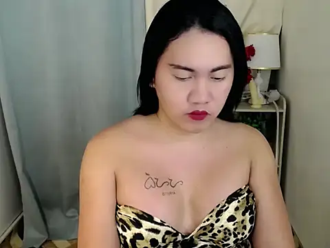 Snapshot of Mocha_hugecockxx chatting on September 22, 2025, 9:00 am Mocha hugecockxx online show from September 22, 2025, 9:00 am