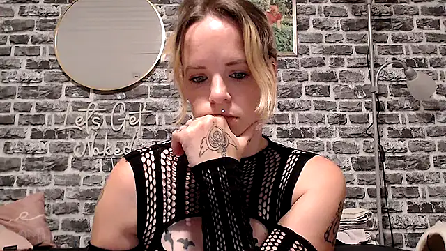 SexyMilf 37 online show from June 3, 2026, 7:30 pm