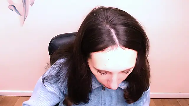 Snapshot of AlissaJersi chatting on November 7, 2025, 10:37 am AlissaJersi online show from November 7, 2025, 10:37 am