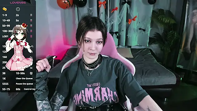 MiraVelle online show from October 27, 2025, 9:30 pm