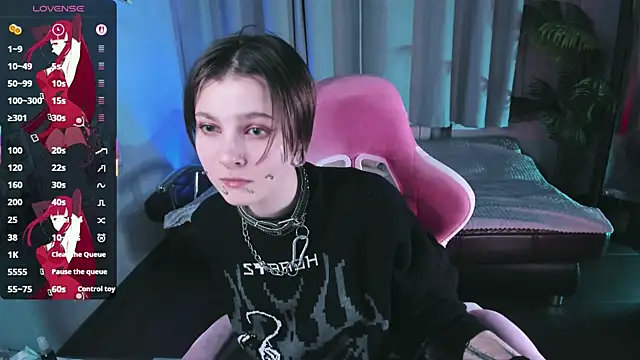 MiraVelle online show from November 22, 2025, 9:14 pm