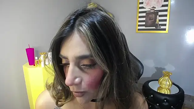 agatha brooks t online show from November 5, 2025, 12:27 pm