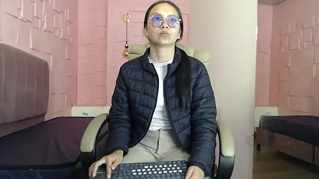 katalina07 1 online show from March 22, 2026, 2:09 pm