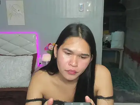 Snapshot of AlianaBlair chatting on October 10, 2025, 6:07 pm AlianaBlair online show from October 10, 2025, 6:07 pm