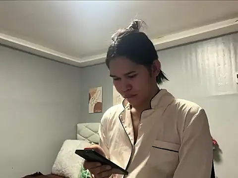 Snapshot of AlianaBlair chatting on October 31, 2025, 1:17 am AlianaBlair online show from October 31, 2025, 1:17 am