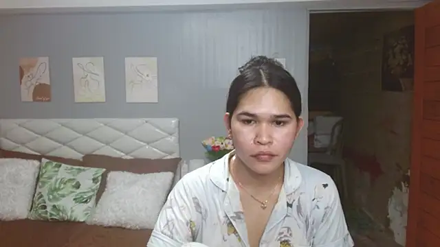 Snapshot of AlianaBlair chatting on November 1, 2025, 9:44 am AlianaBlair online show from November 1, 2025, 9:44 am
