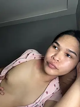 Snapshot of AlianaBlair chatting on November 14, 2025, 5:17 am AlianaBlair online show from November 14, 2025, 5:17 am