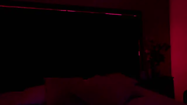 GabyMoreau online show from October 25, 2025, 8:14 pm