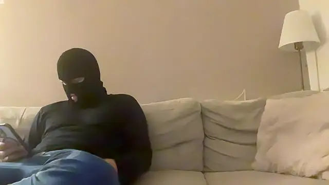 Snapshot of DEhornycoupleD chatting on November 19, 2025, 7:47 pm DEhornycoupleD online show from November 19, 2025, 7:47 pm