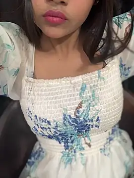 Snapshot of Rashi-48 chatting on October 9, 2025, 8:45 am Rashi-48 online show from October 9, 2025, 8:45 am