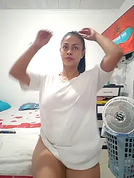 Snapshot of daliataleboficiall chatting on October 7, 2025, 7:44 pm daliataleboficiall online show from October 7, 2025, 7:44 pm