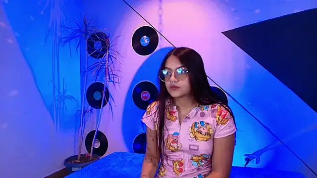 Lilith and Khloe online show from January 13, 2026, 11:26 am