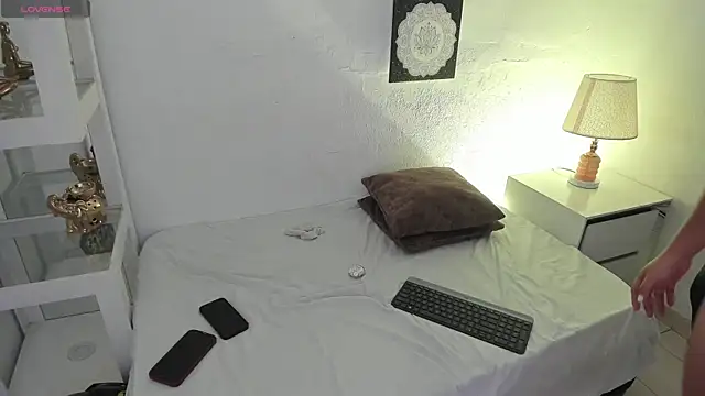 MafeStar777 online show from November 27, 2025, 2:41 pm