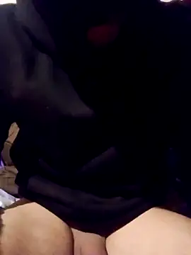 Snapshot of Golonzo1996 chatting on November 26, 2025, 9:27 pm Golonzo1996 online show from November 26, 2025, 9:27 pm