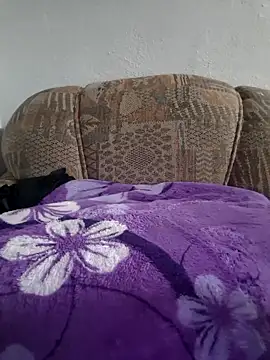 Snapshot of Golonzo1996 chatting on April 2, 2026, 7:50 am Golonzo1996 online show from April 2, 2026, 7:50 am