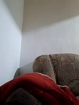 Snapshot of Golonzo1996 chatting on April 3, 2026, 7:39 am Golonzo1996 online show from April 3, 2026, 7:39 am