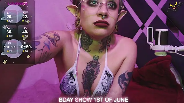 Snapshot of vainilla_doll chatting on May 27, 2026, 1:57 am vainilla doll online show from May 27, 2026, 1:57 am