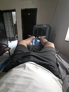 Snapshot of Yourslovingdick chatting on April 20, 2026, 6:16 am Yourslovingdick online show from April 20, 2026, 6:16 am