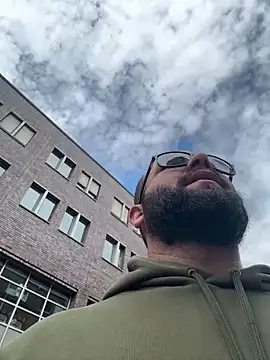 german turk online show from September 20, 2025, 10:16 am