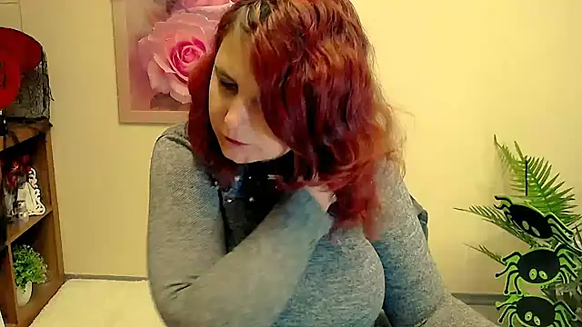 TwoBigSuns online show from October 17, 2025, 7:33 am