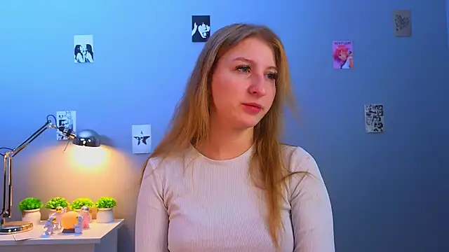 LorettaGladman online show from November 24, 2025, 4:12 am