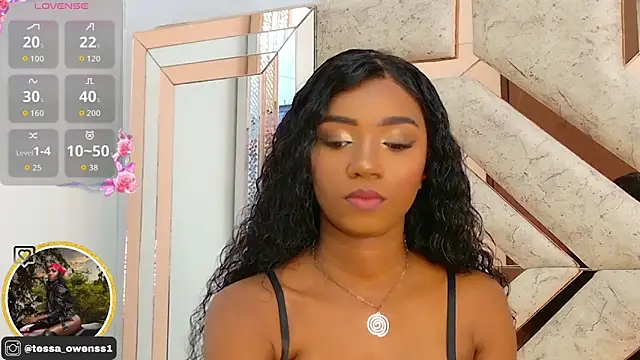 Snapshot of Tessa_Owenss chatting on October 5, 2025, 11:52 am Tessa Owenss online show from October 5, 2025, 11:52 am