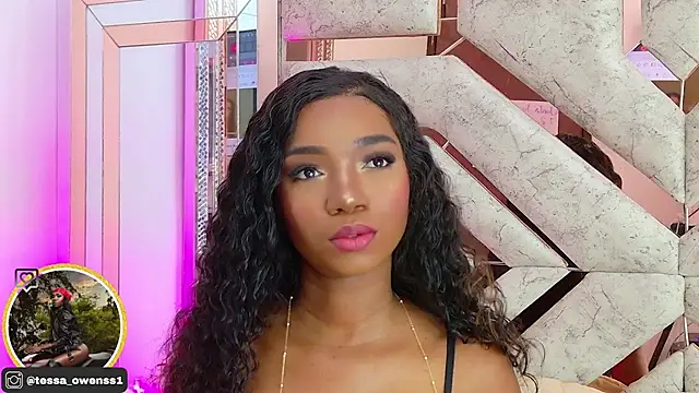 Snapshot of Tessa_Owenss chatting on October 23, 2025, 8:29 pm Tessa Owenss online show from October 23, 2025, 8:29 pm