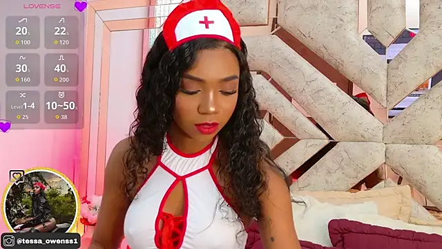 Snapshot of Tessa_Owenss chatting on October 24, 2025, 5:42 pm Tessa Owenss online show from October 24, 2025, 5:42 pm