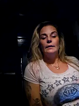 Mrs-Aurora online show from March 17, 2026, 12:04 am