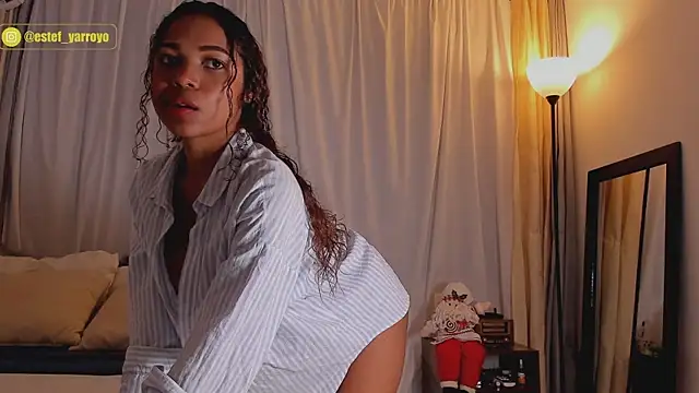 Estefy arroyo1 online show from December 5, 2025, 3:59 am