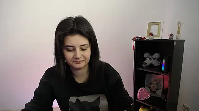 Katrin kiss  online show from January 8, 2026, 2:19 pm