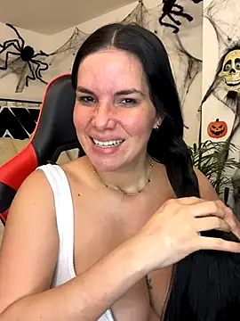 carol cruz133 online show from October 25, 2025, 11:21 pm