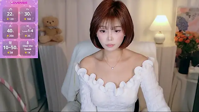 Snapshot of Seven-76 chatting on November 15, 2025, 2:46 pm Seven-76 online show from November 15, 2025, 2:46 pm