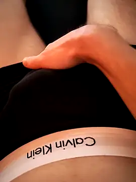 Snapshot of _-neo-_ chatting on October 17, 2025, 9:39 pm -neo- online show from October 17, 2025, 9:39 pm