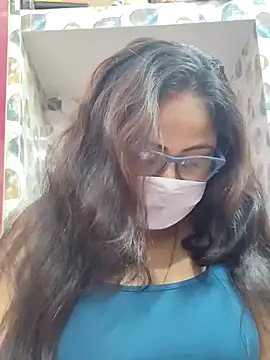 nisha 1110 online show from October 12, 2025, 5:56 pm